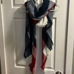 blanket scarf red, navy and white with frayed border on one side, triangle shape